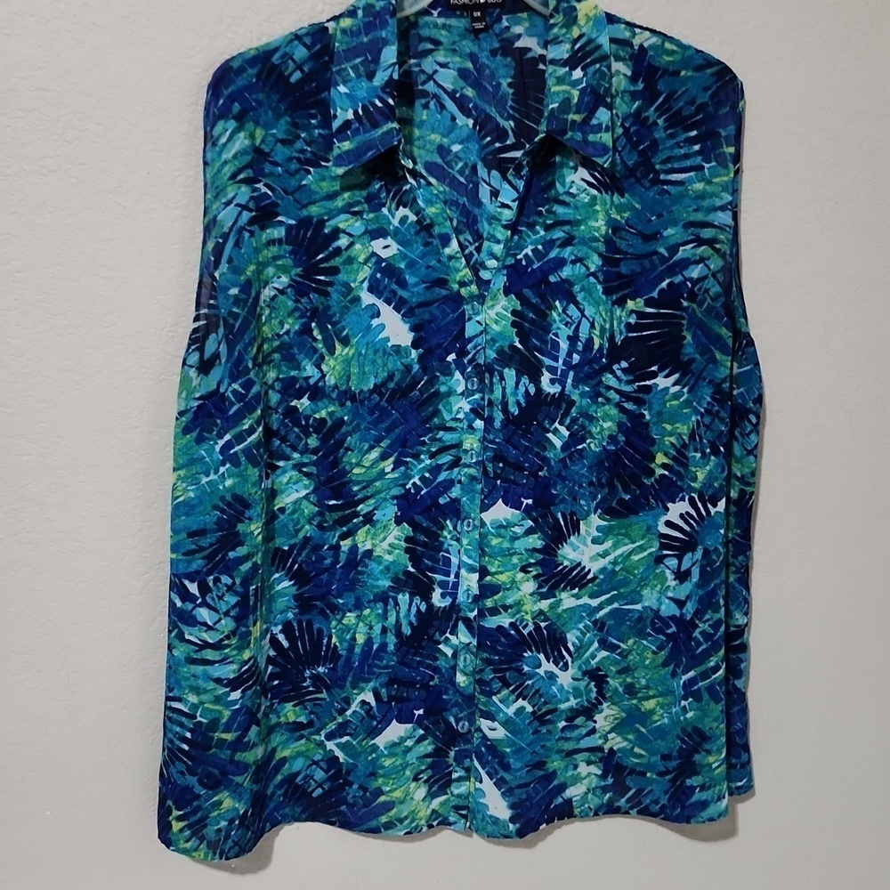 Fashion Bug Womens Blouse Size 0X  Sleeve Less Floral Button sheer Green Blue